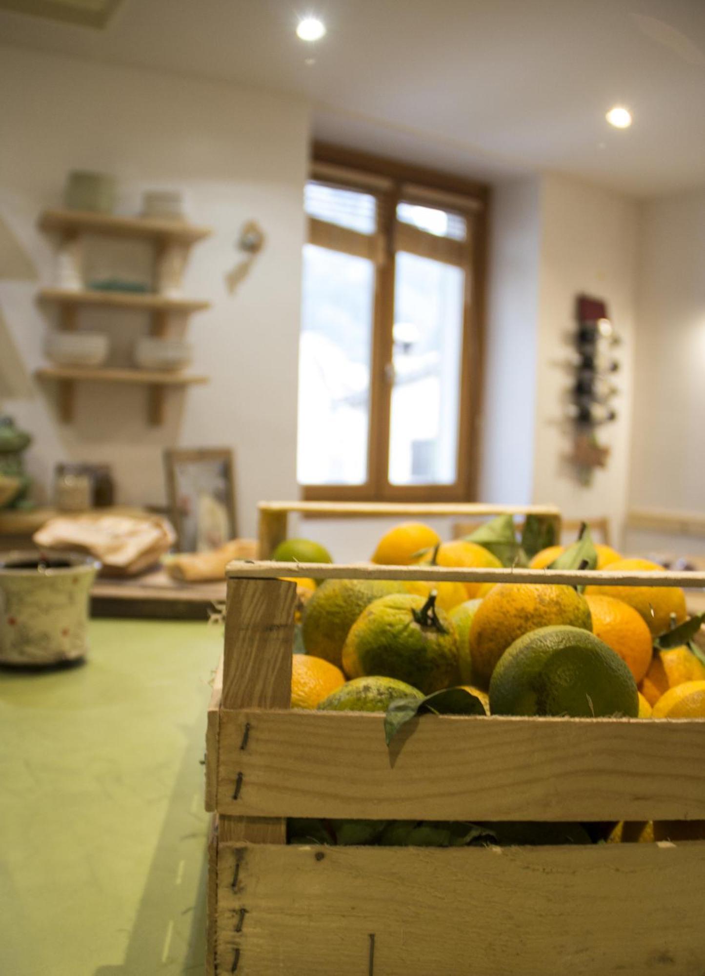 The Frogs' House - Yoga Retreat Bed & Breakfast Saint-Jeannet  Bagian luar foto