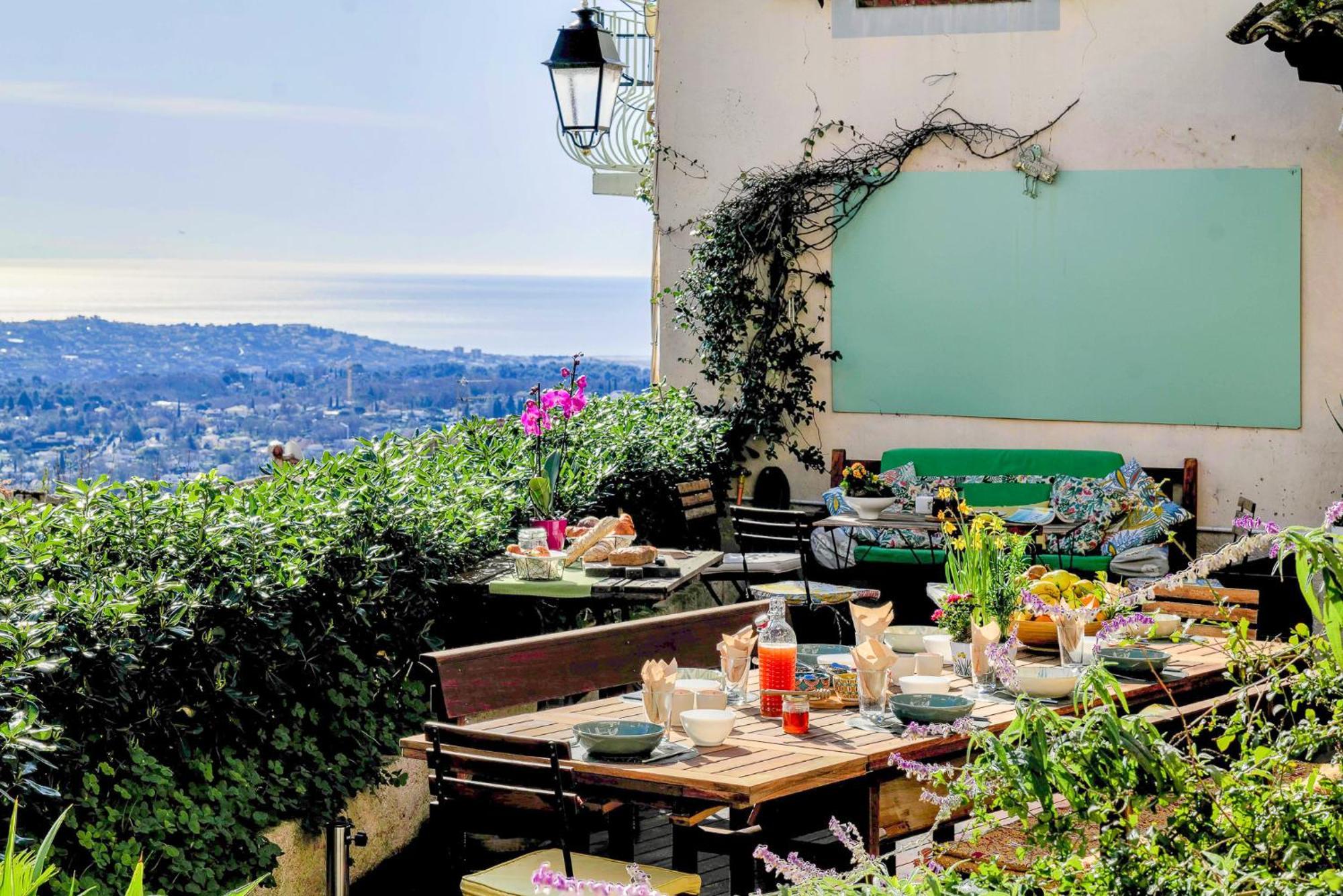 The Frogs' House - Yoga Retreat Bed & Breakfast Saint-Jeannet  Bagian luar foto